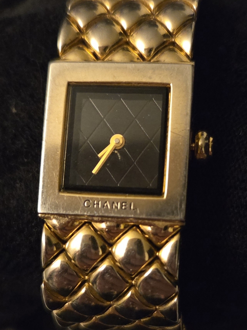 Authentic vintage 1986 Chanel Matelassé square dress watch.